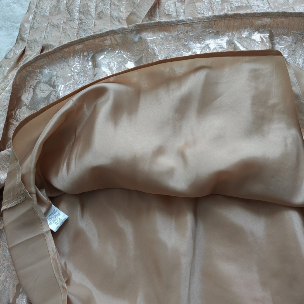 BCBGMAXAZRIA‎ Peach Pink Beige Jacquard Brocade Skirt Lined Metallic Floral Sz S - Picture 9 of 9